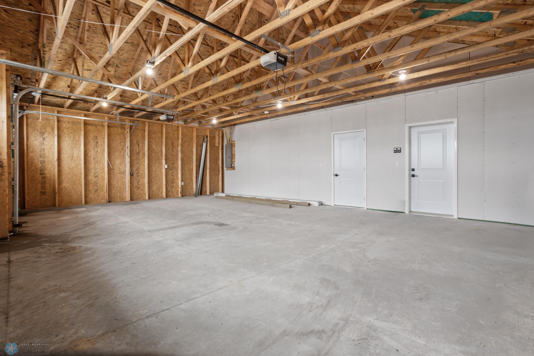 202 Neuman Boulevard Property Photo 27