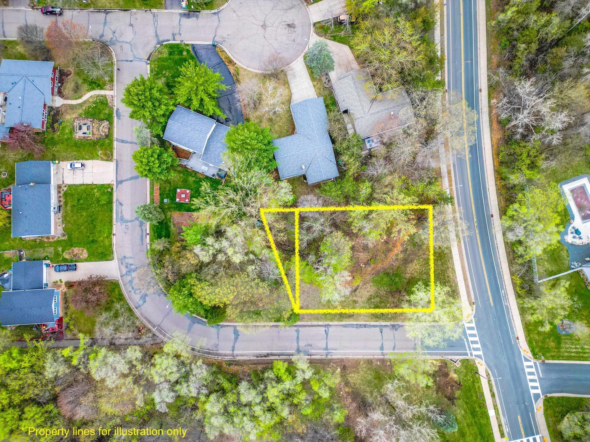 231 13th Street Property Photo 2