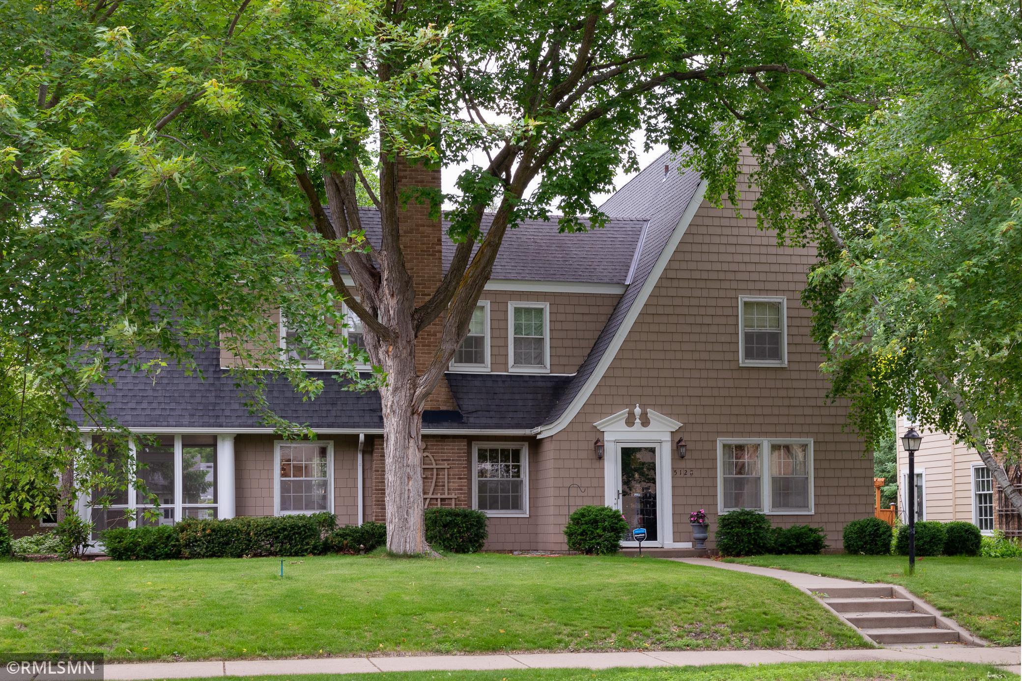 5128 Irving Avenue Property Photo