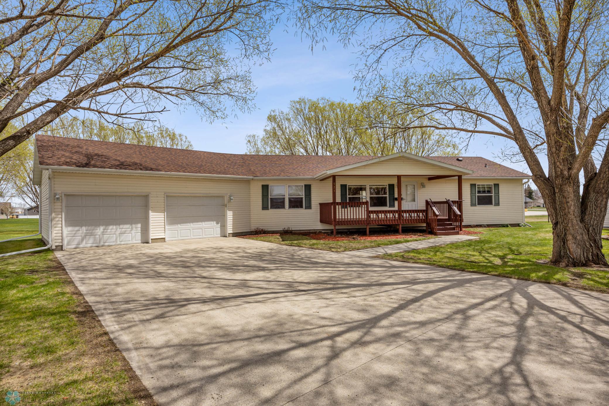 531 10th Avenue Property Photo 1