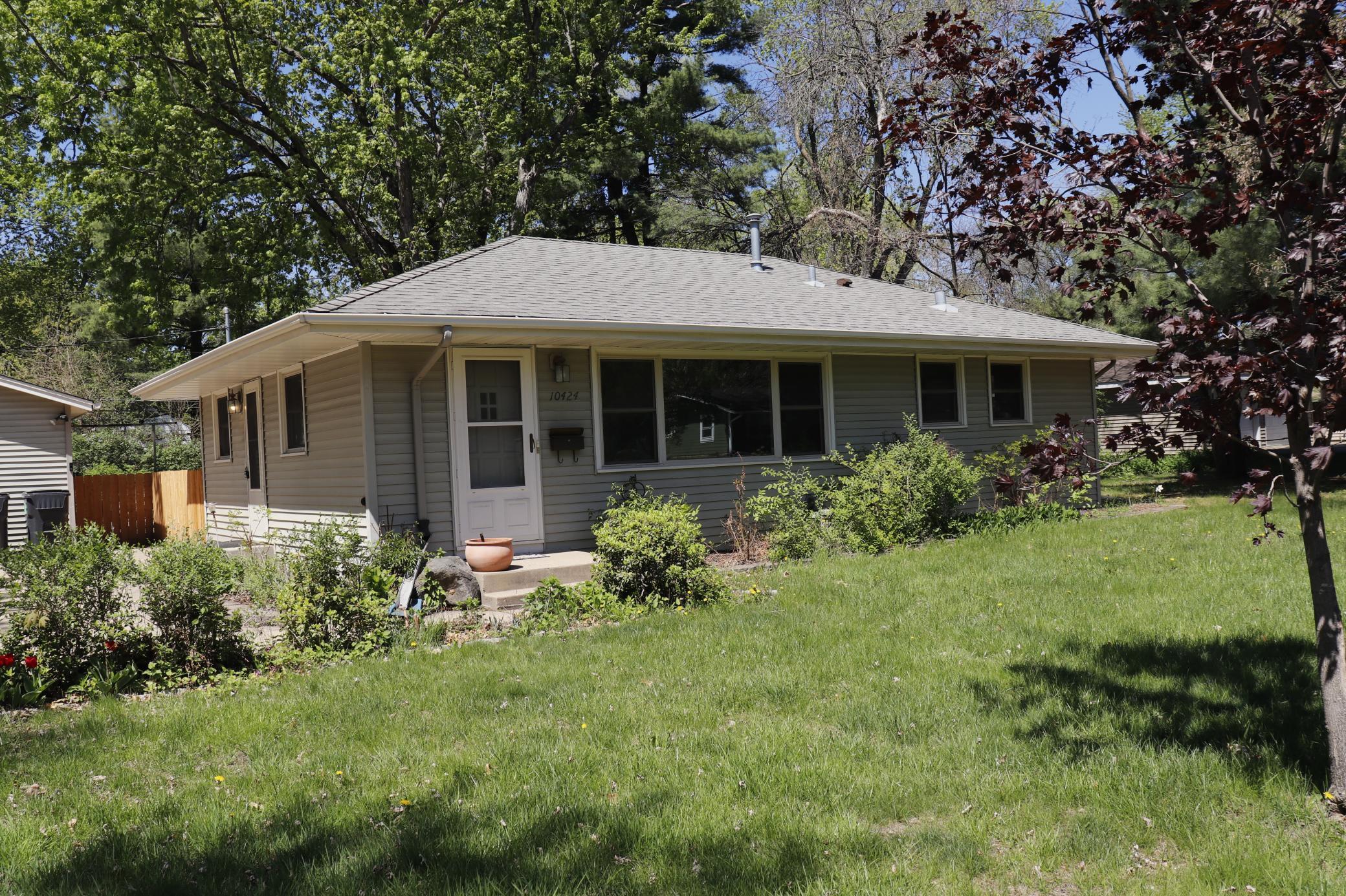 10424 Washburn Avenue Property Photo 1