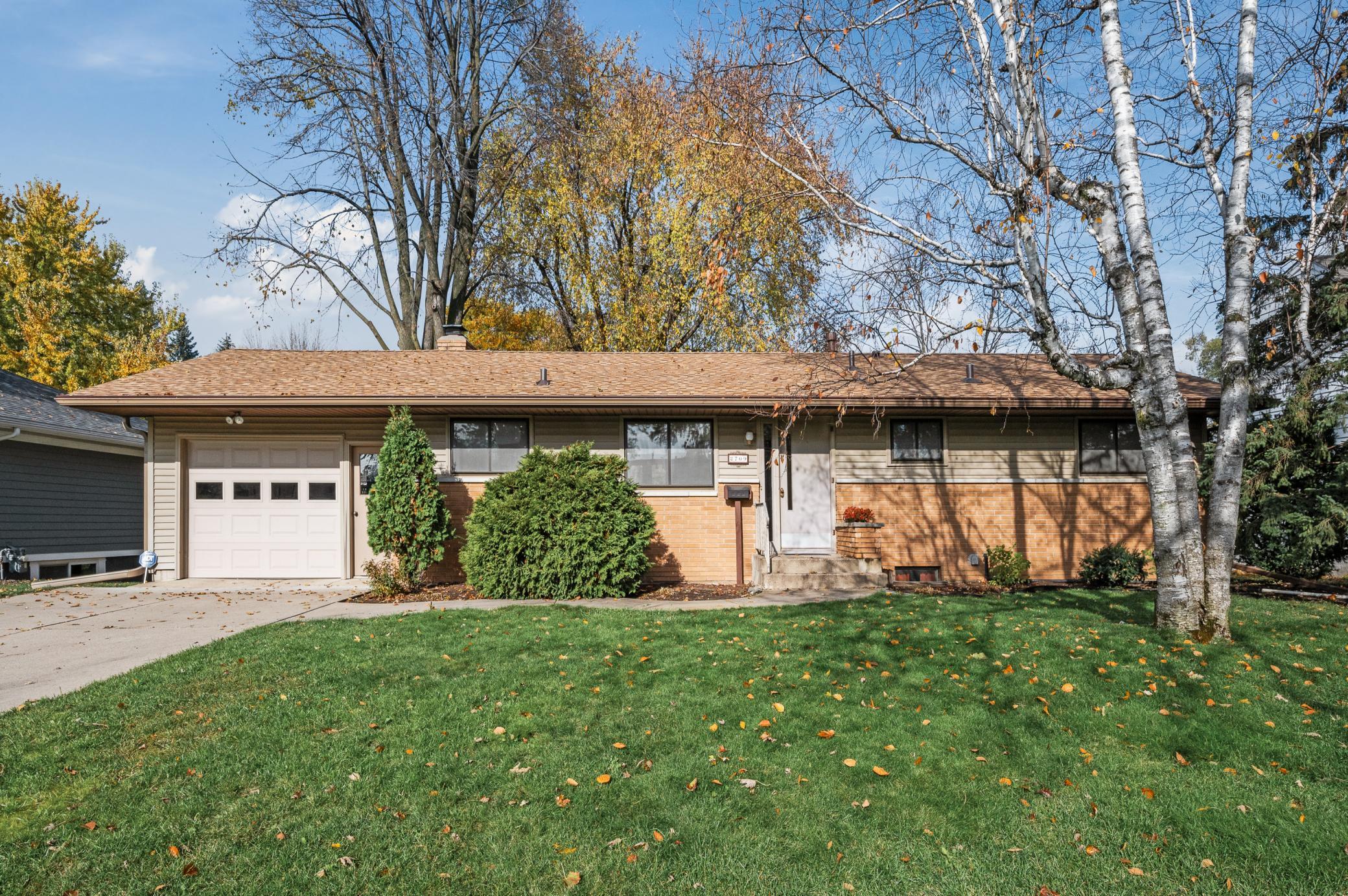 2709 W Armour Terrace