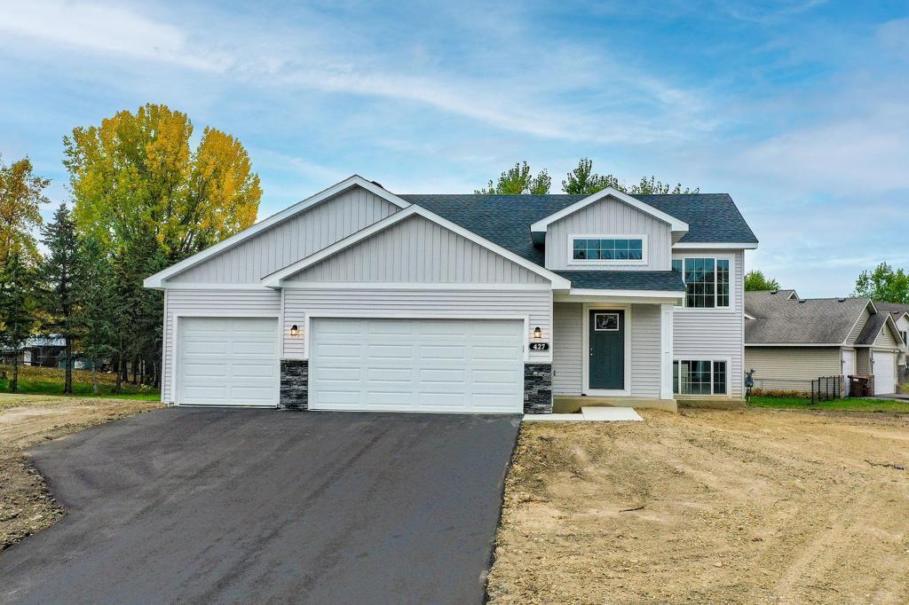 137 Terning Way Property Photo 1