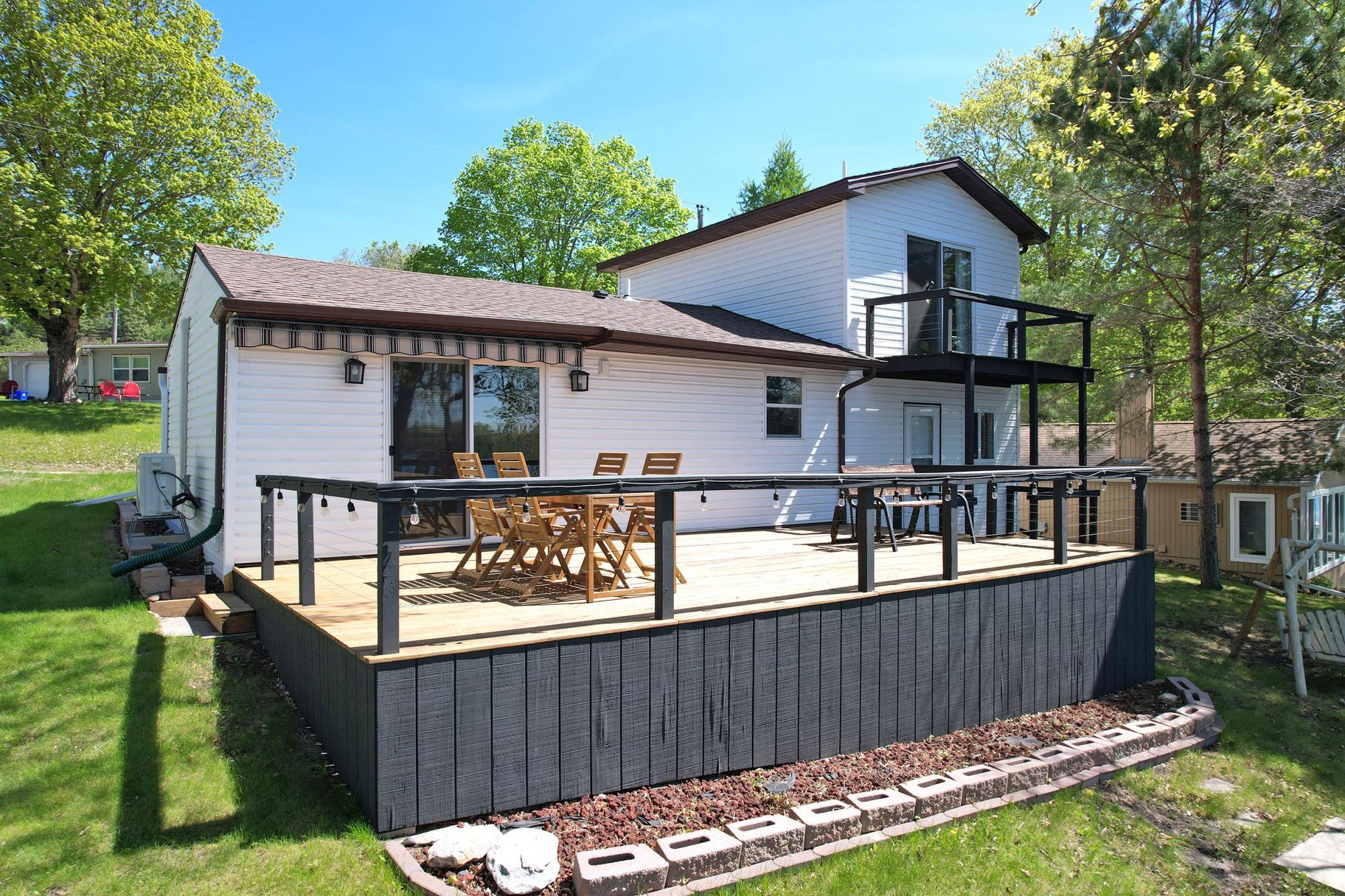 49581 Trowbridge Circle Property Photo 1