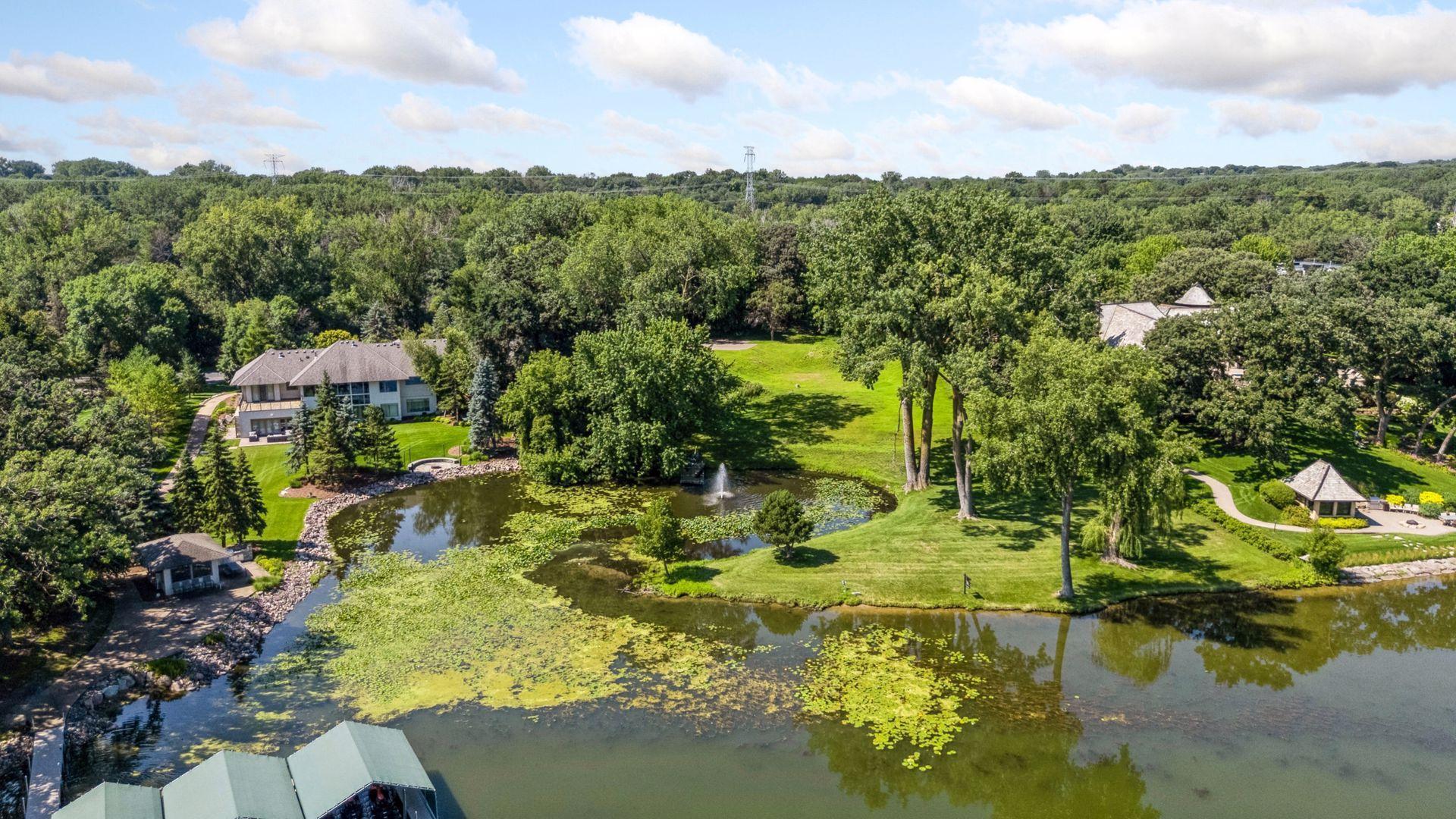 6851 Beach Road Property Photo 2