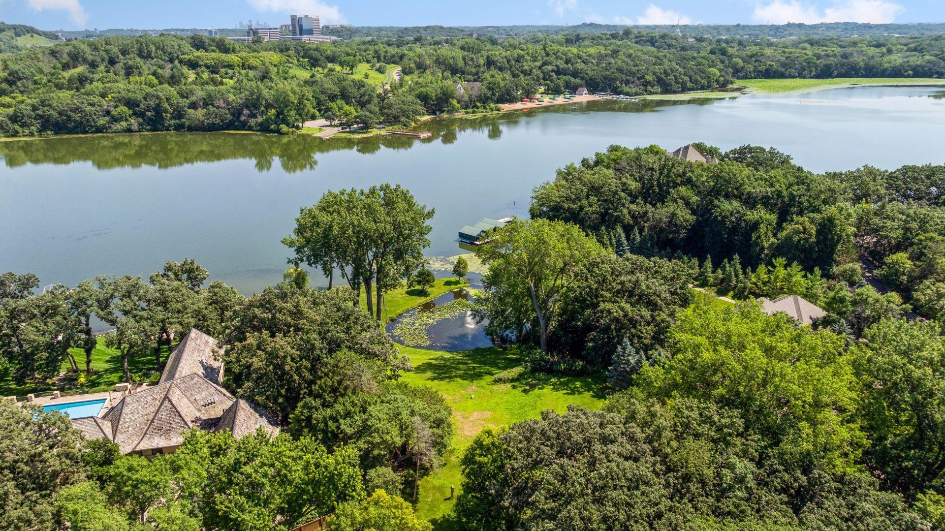6851 Beach Road Property Photo 10