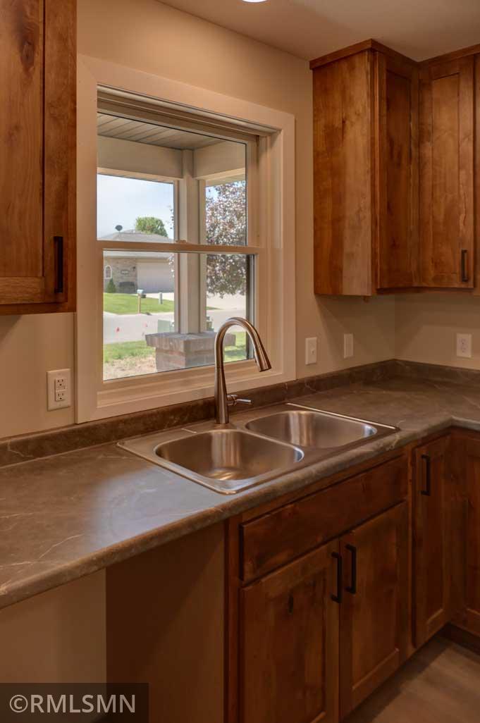 622 Pondhurst Drive Property Photo 6
