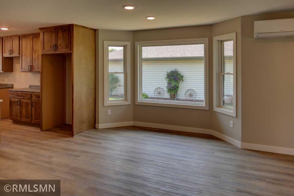 622 Pondhurst Drive Property Photo 8