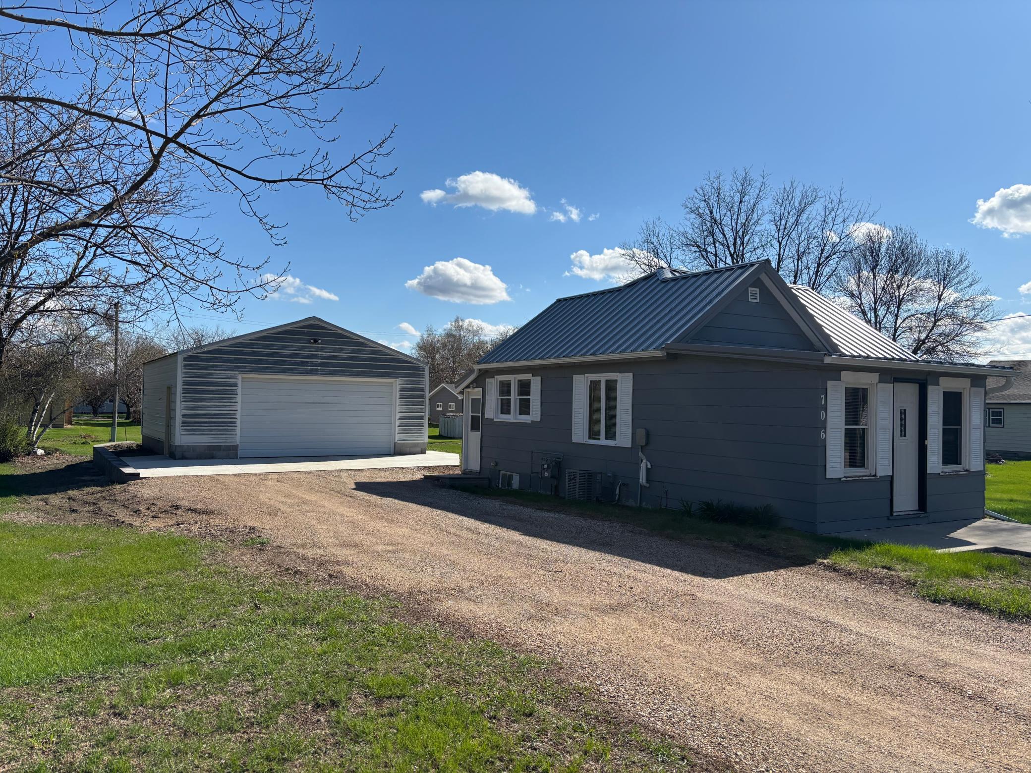 706 3rd Avenue Property Photo 1