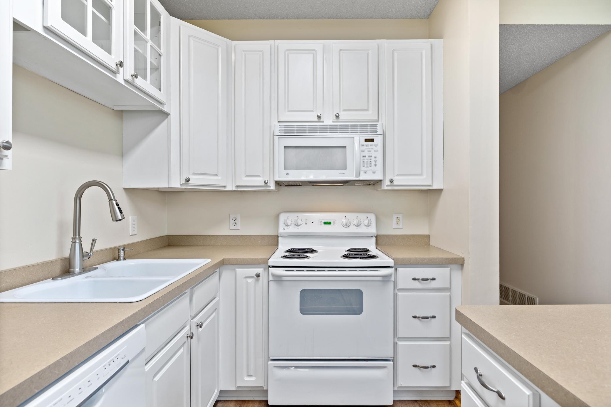 7625 Lachman Avenue Property Photo 5