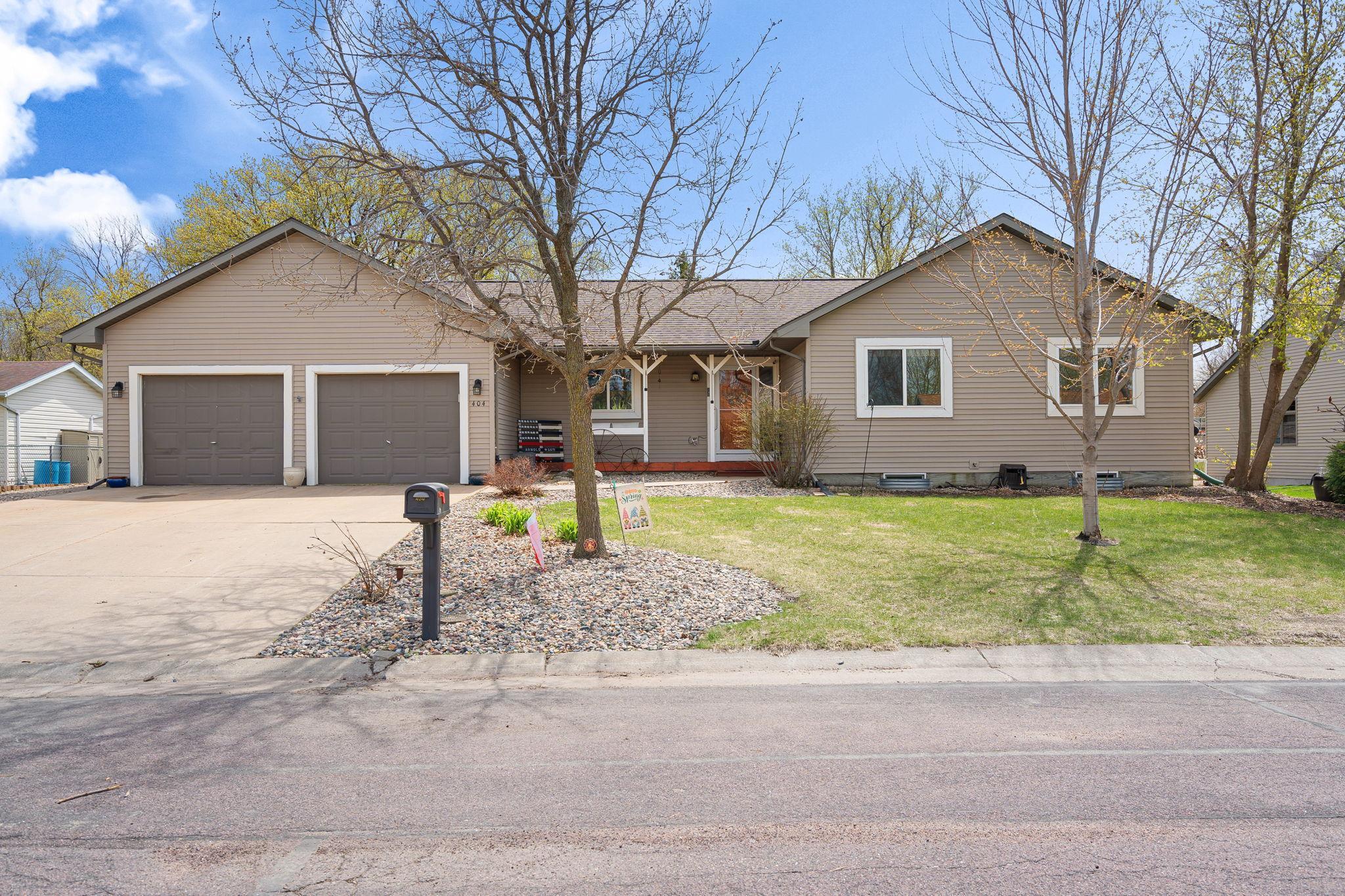 404 6th Street Property Photo 1
