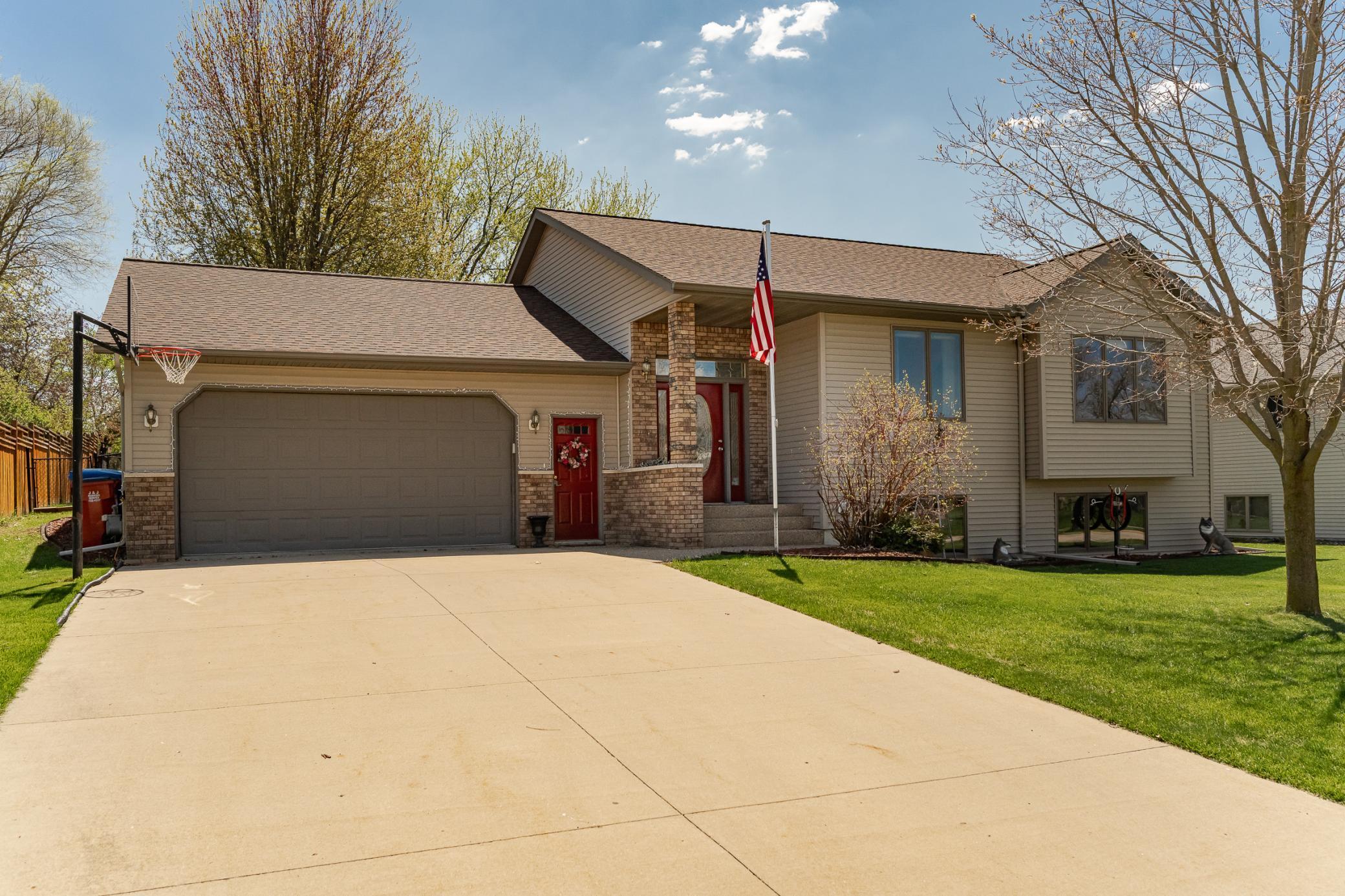 55 Benson Dr