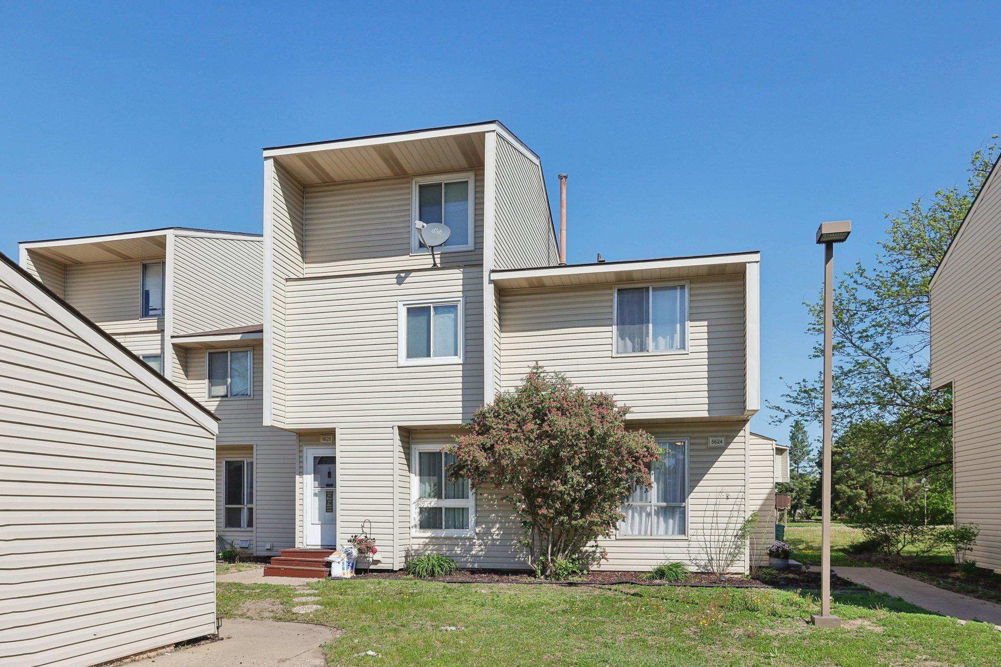 5624 Brookdale Drive Property Photo 1