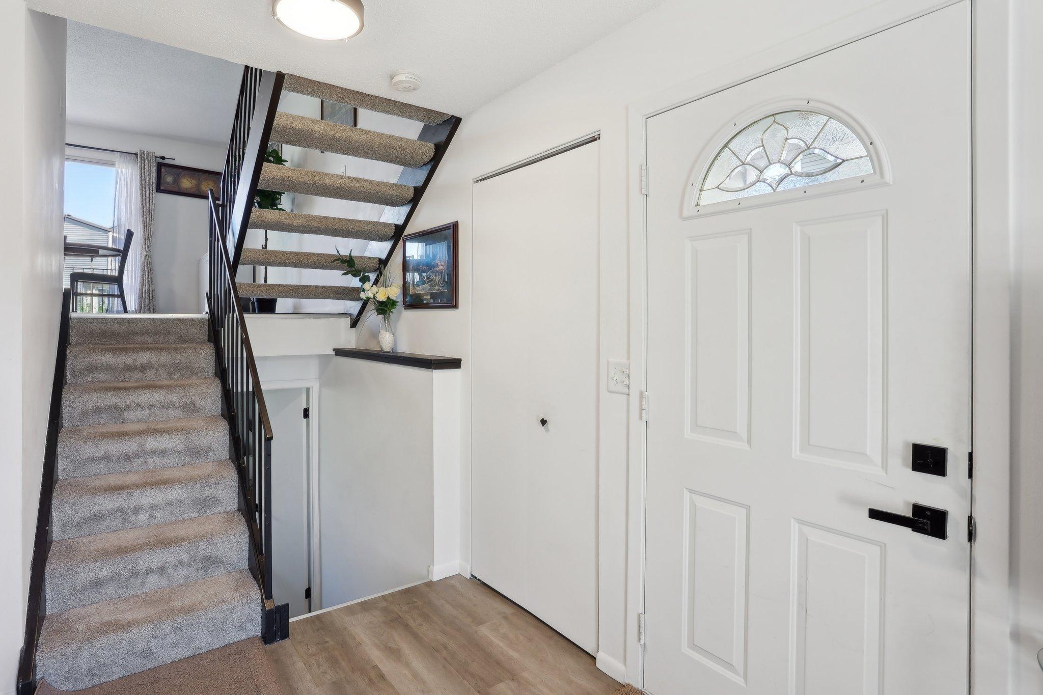 5624 Brookdale Drive Property Photo 6