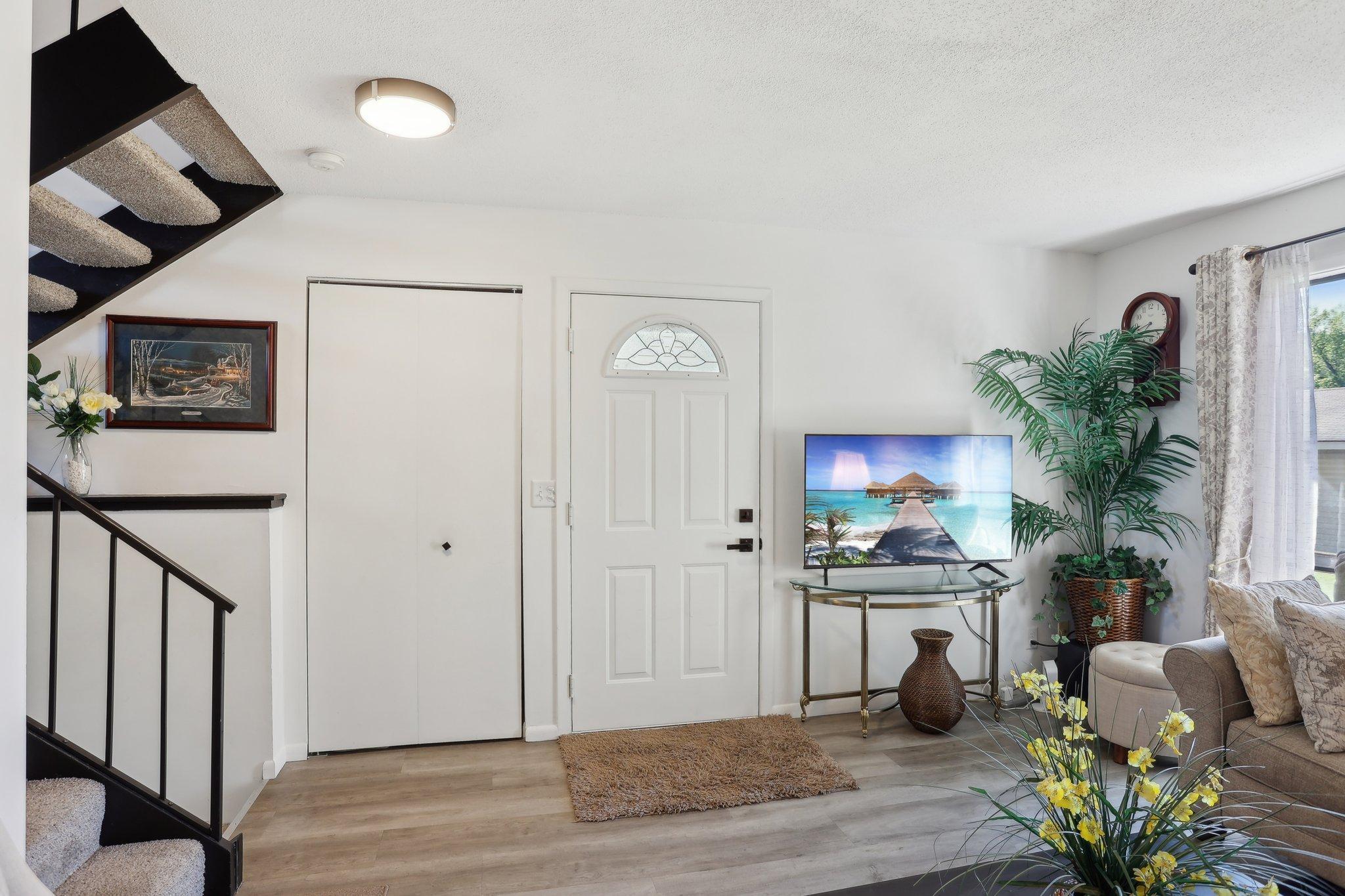 5624 Brookdale Drive Property Photo 10