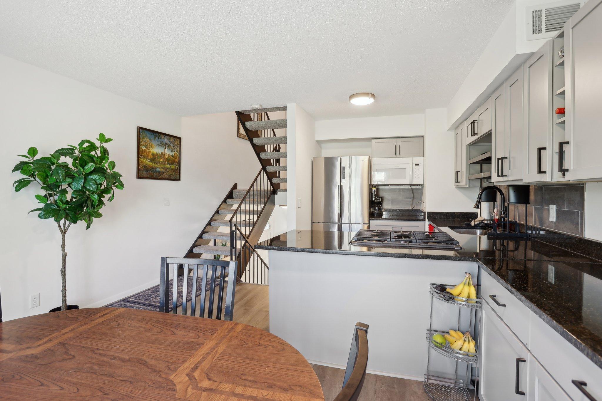 5624 Brookdale Drive Property Photo 12