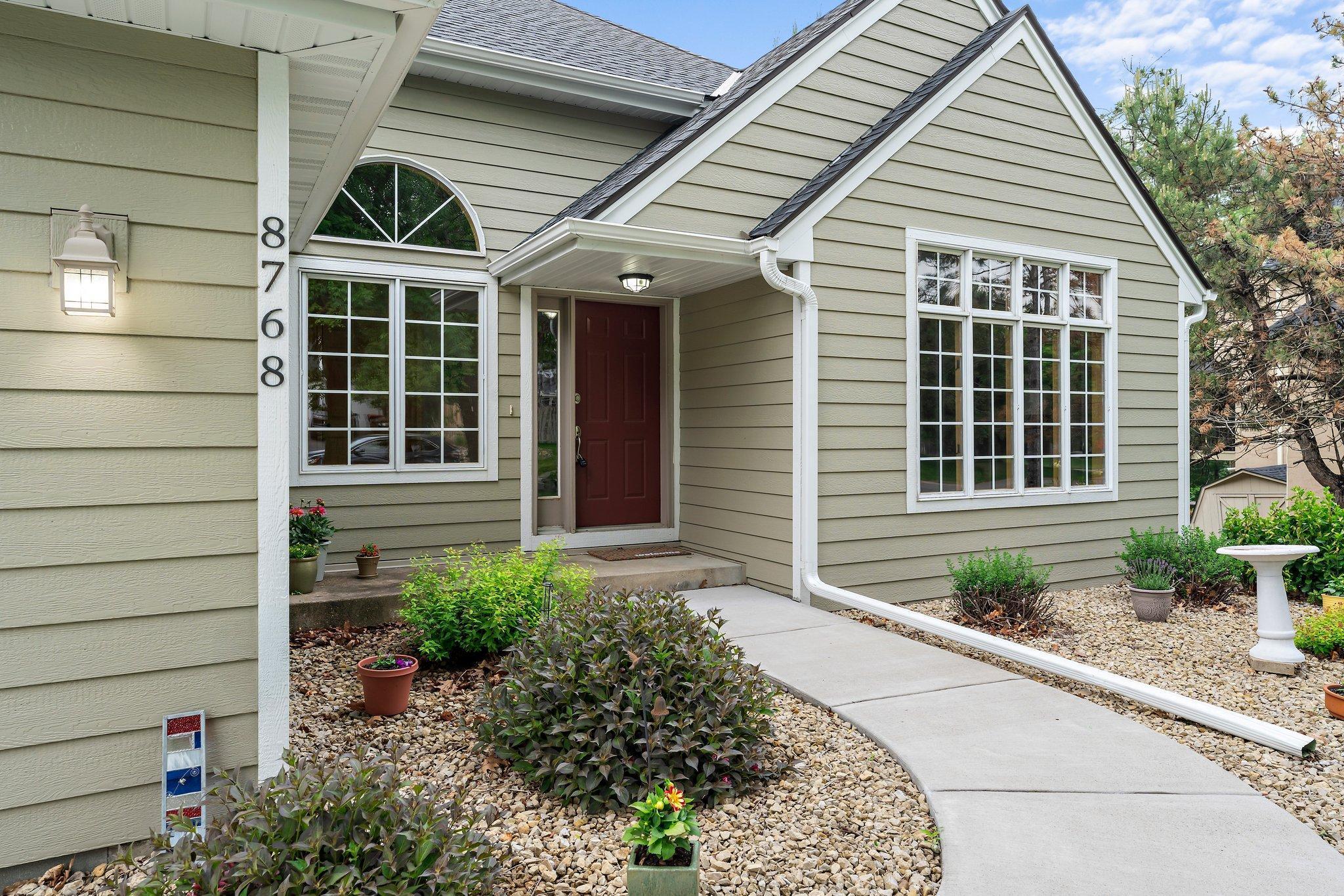 8768 Pheasant Run Road Property Photo 3