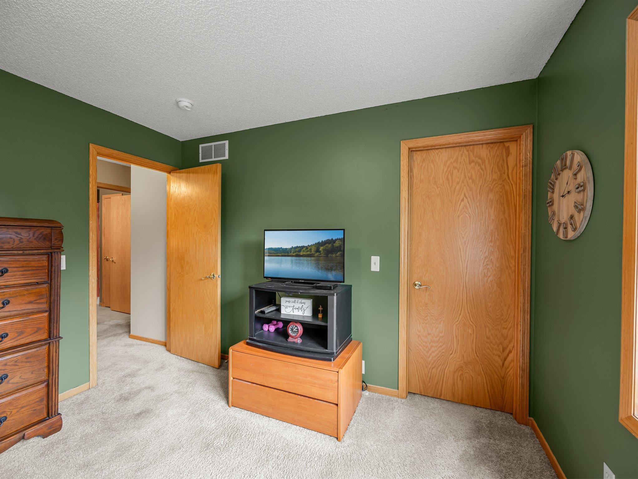8768 Pheasant Run Road Property Photo 16