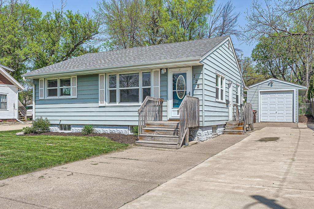 722 5th Street Property Photo 1