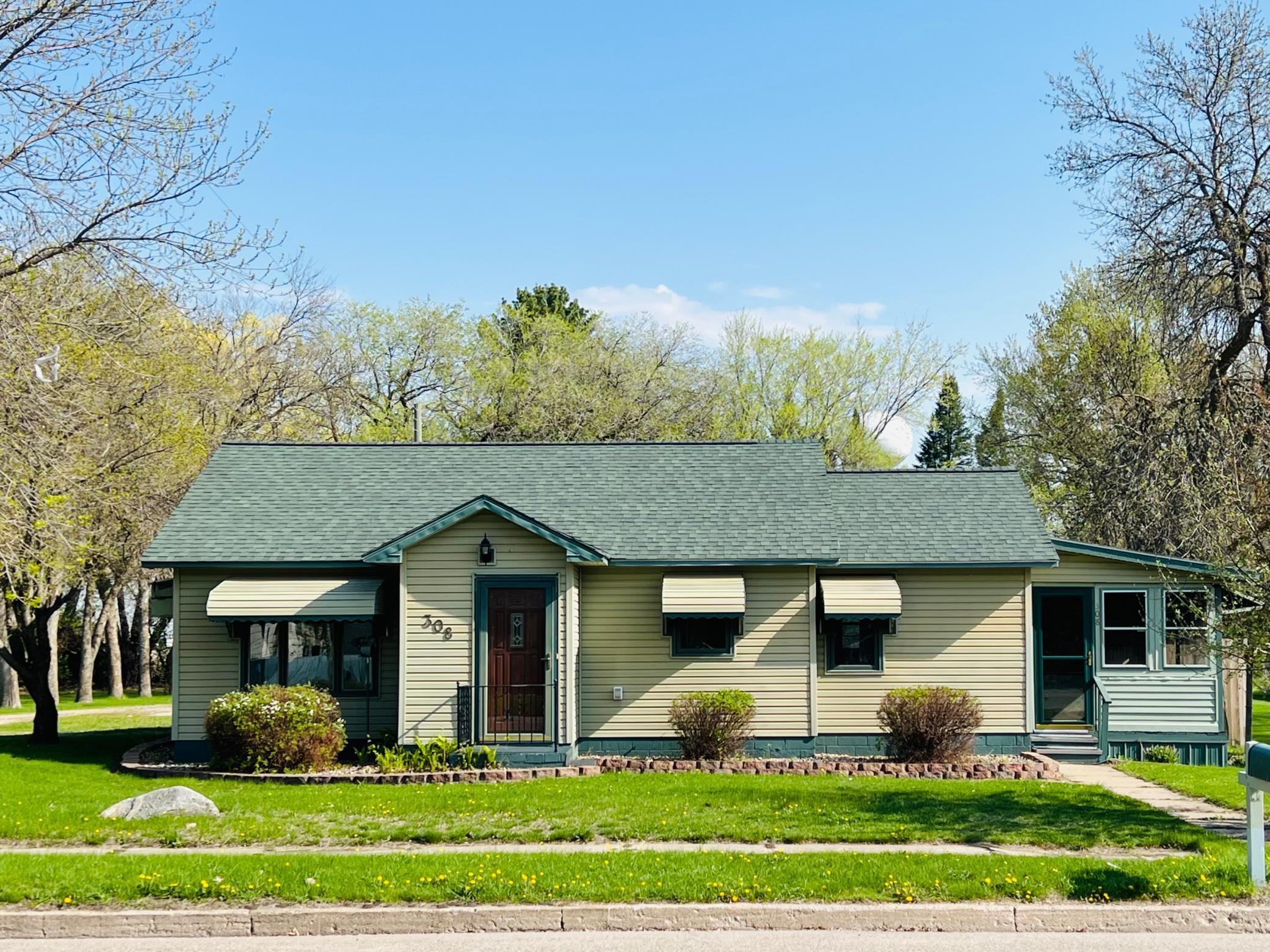 308 Washington Avenue Property Photo 1