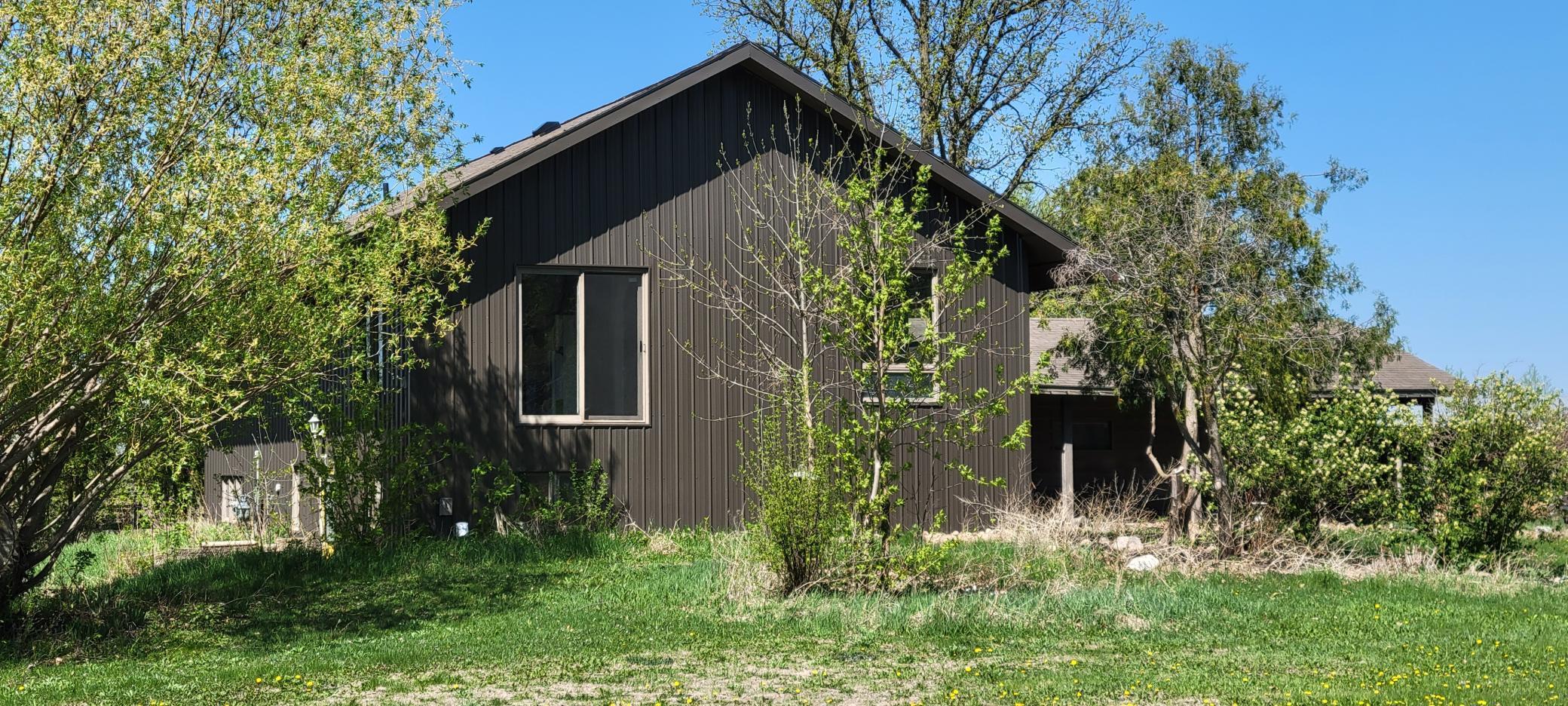 19867 Twin Lakes Road Property Photo 1