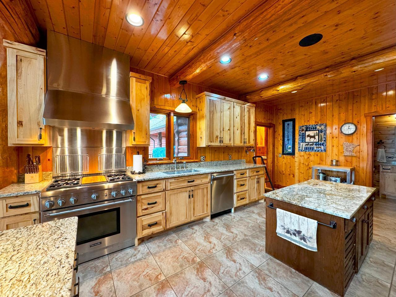 7236 Far North Road Property Photo 6