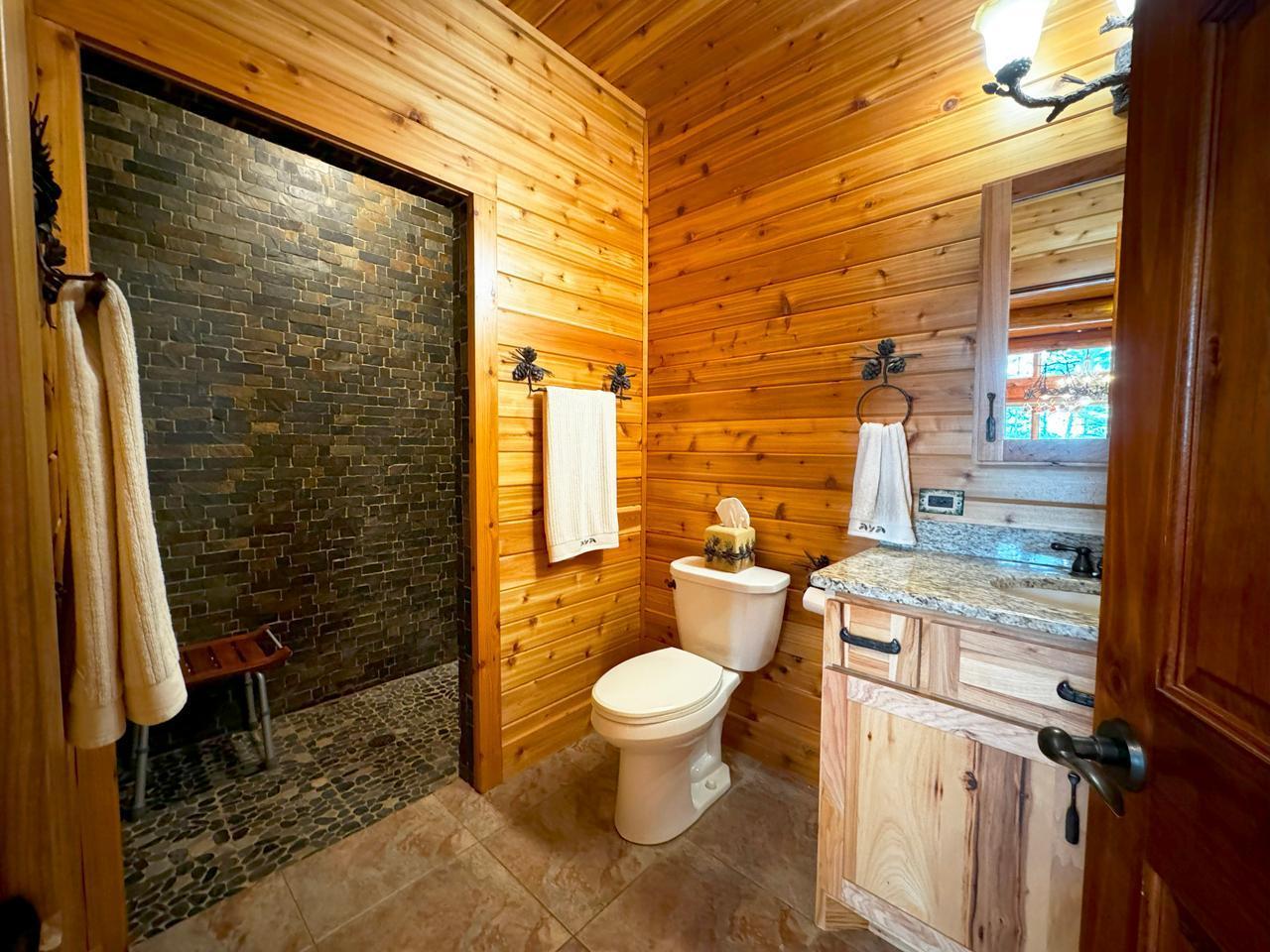 7236 Far North Road Property Photo 14