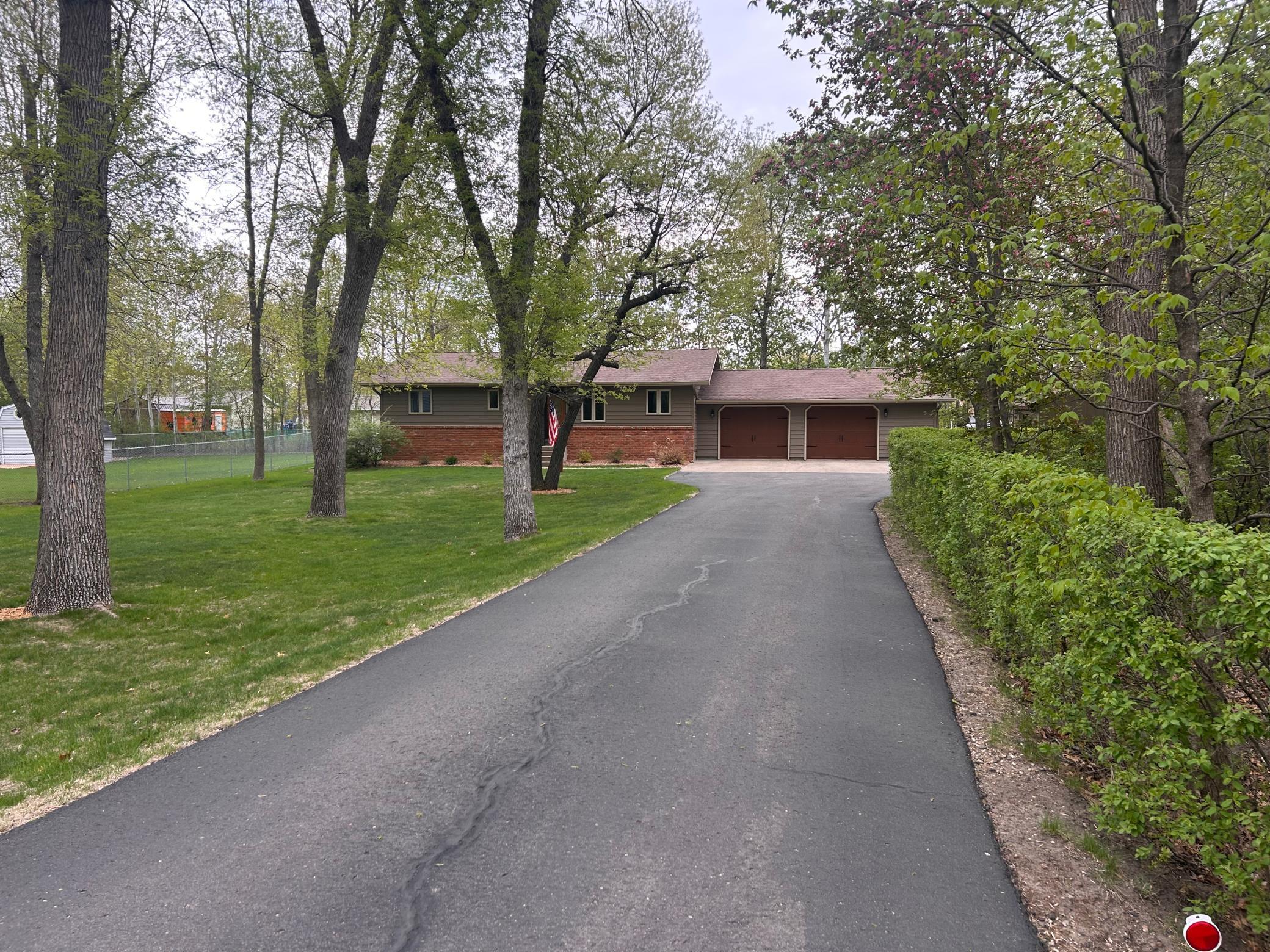 1908 S Oak Knoll Drive Property Photo 1