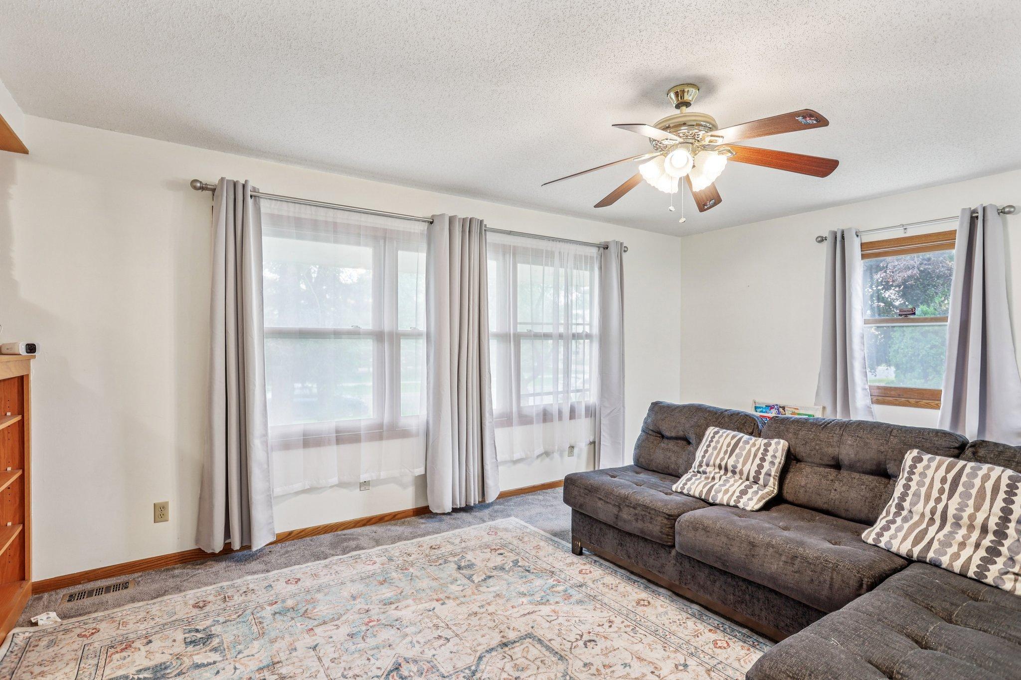 6012 Beard Avenue Property Photo 4