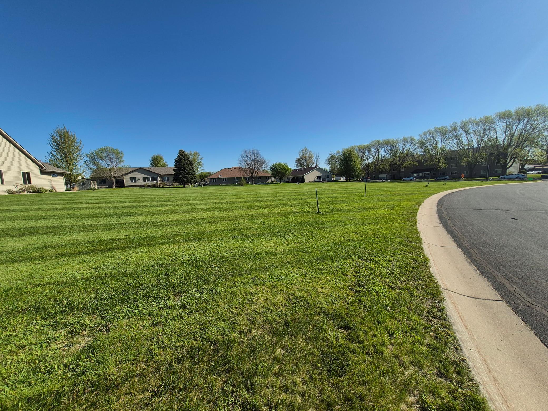 300 W Adams Street Property Photo