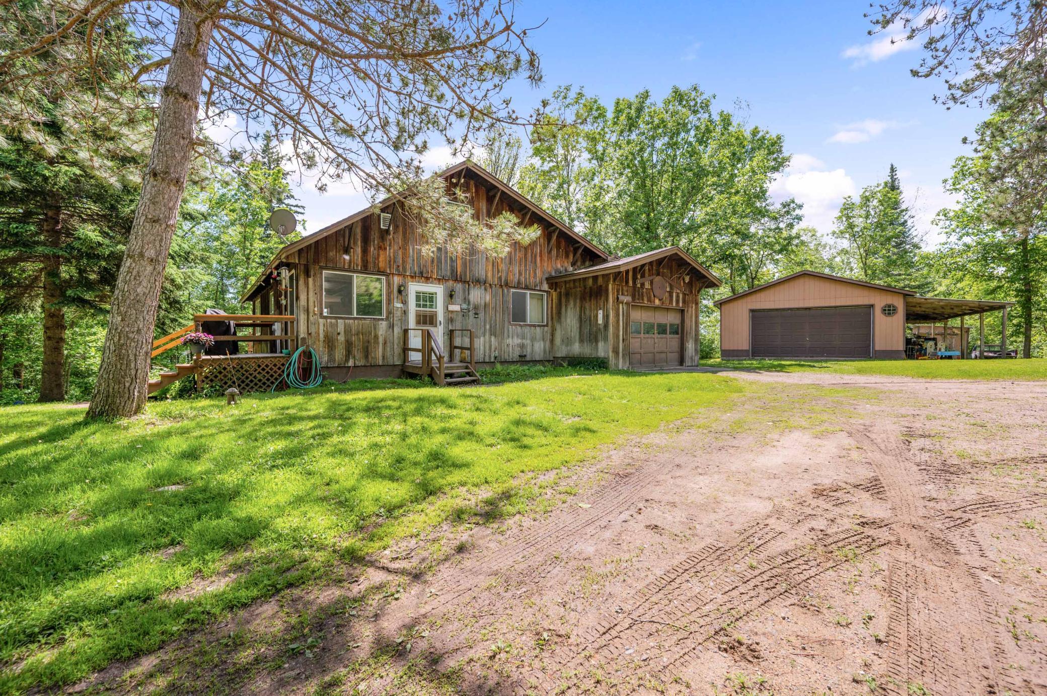 37197 N Pinewood Drive Property Photo 1