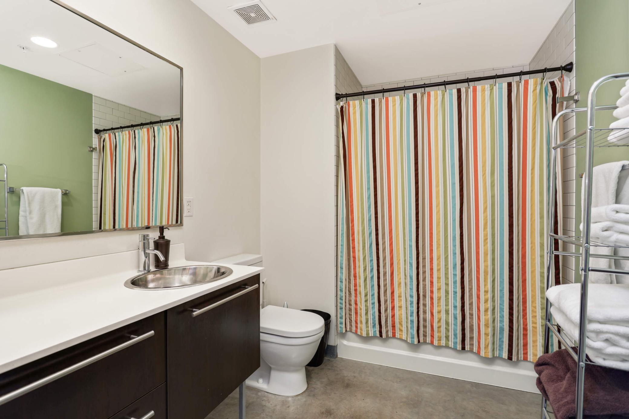 700 Washington Avenue N 615 Property Photo 17