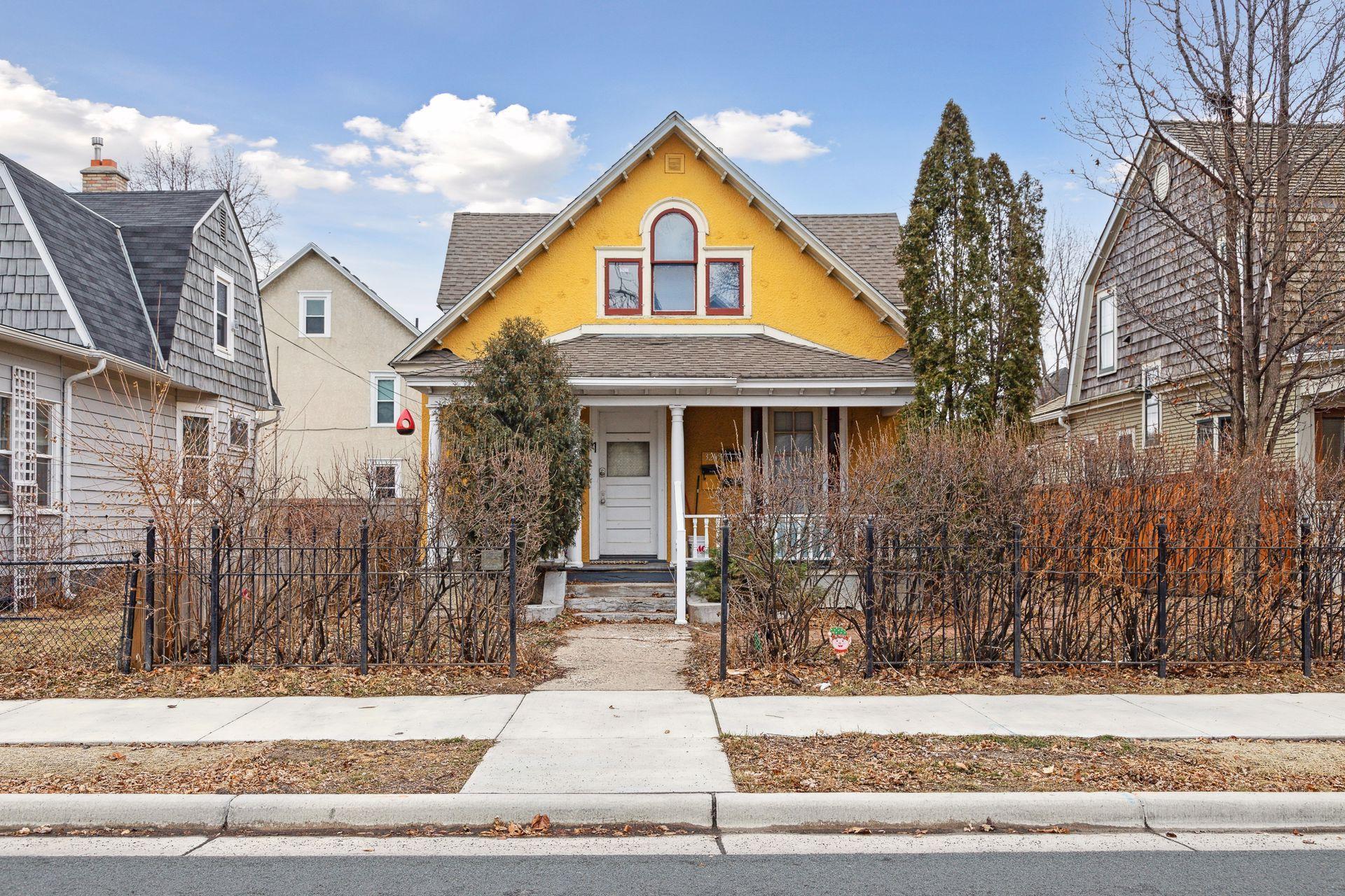 3205 Grand Avenue Property Photo