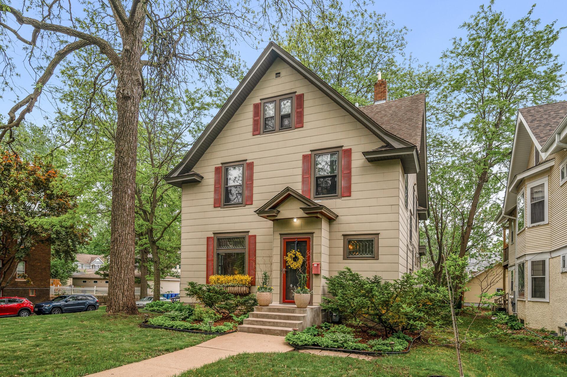 1670 Ashland Avenue Property Photo 1