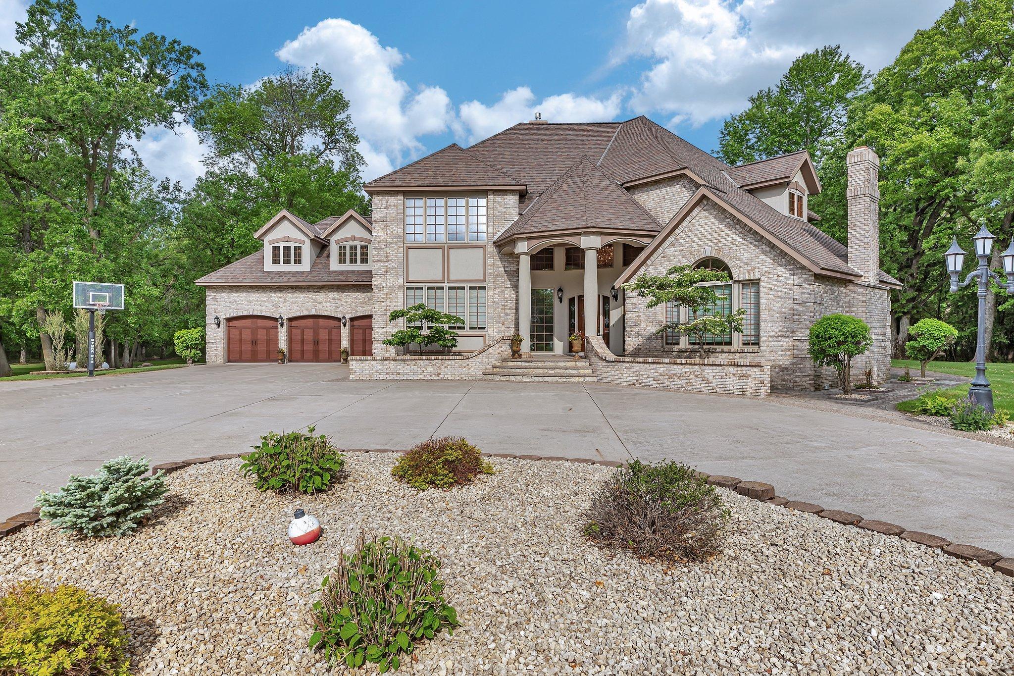 22905 Grovewood Lane Property Photo 1