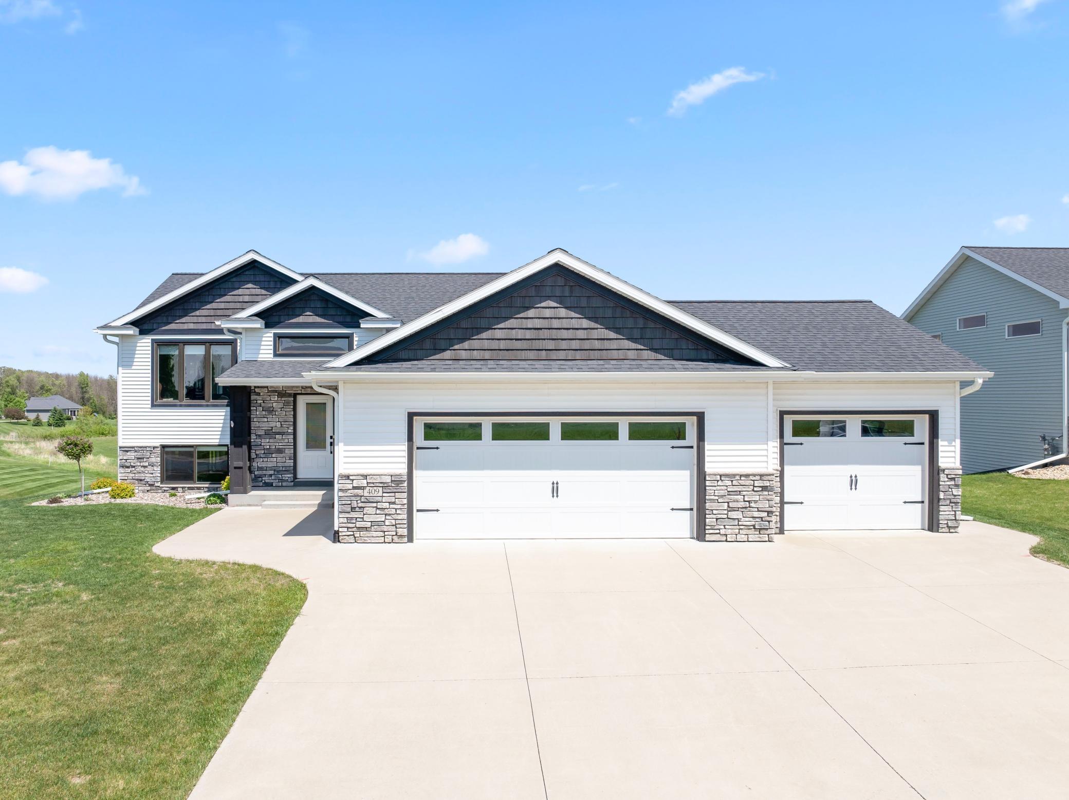 409 10th Street Property Photo