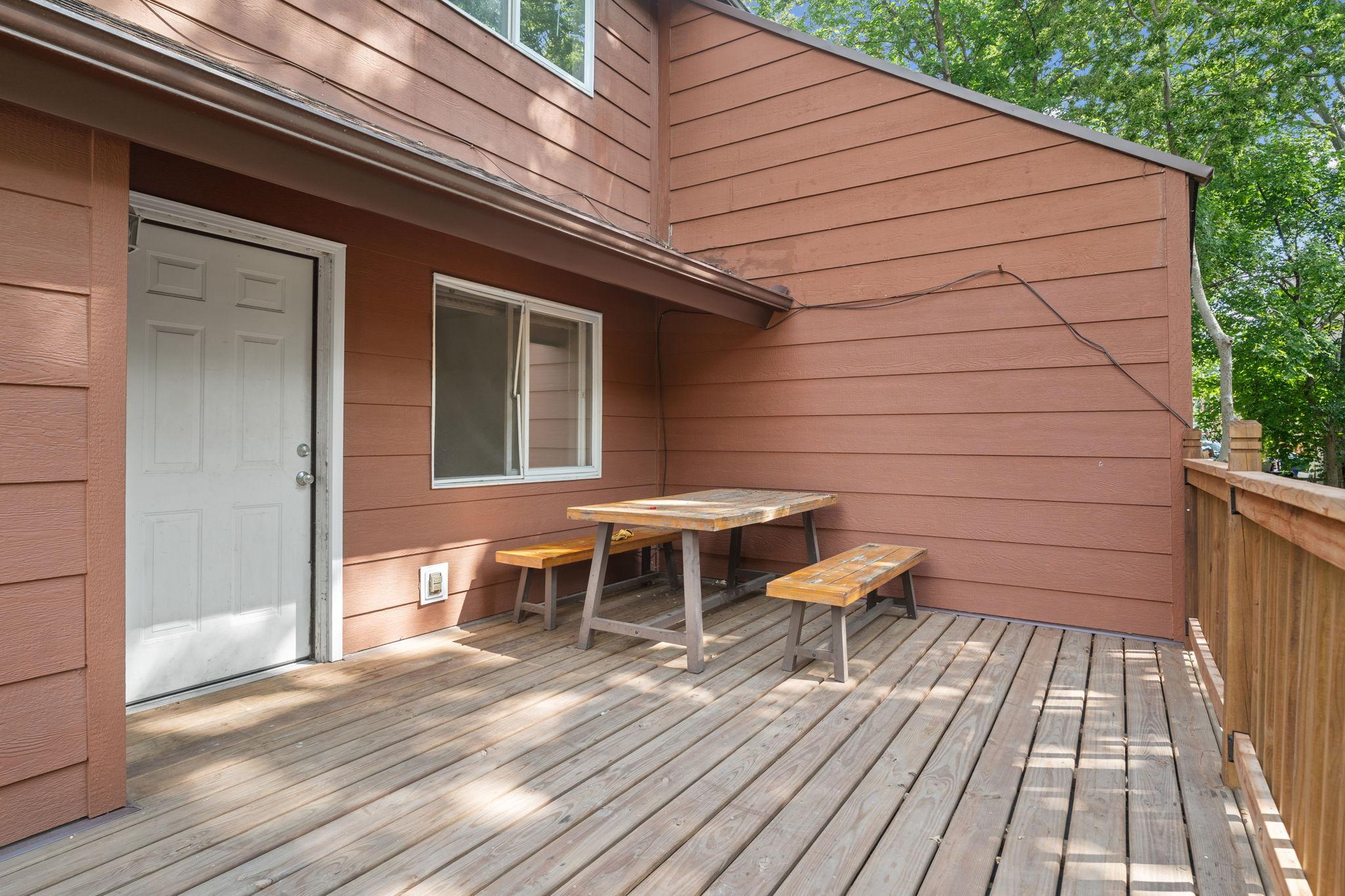 1040 13th Avenue Se Property Photo 2