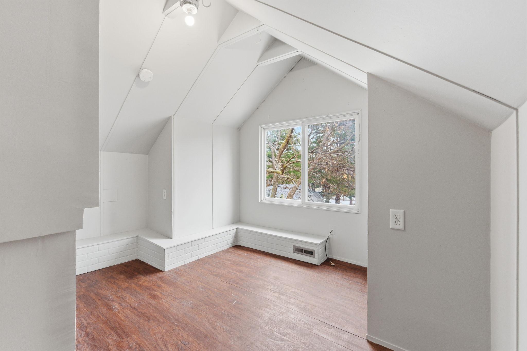 1040 13th Avenue Se Property Photo 24
