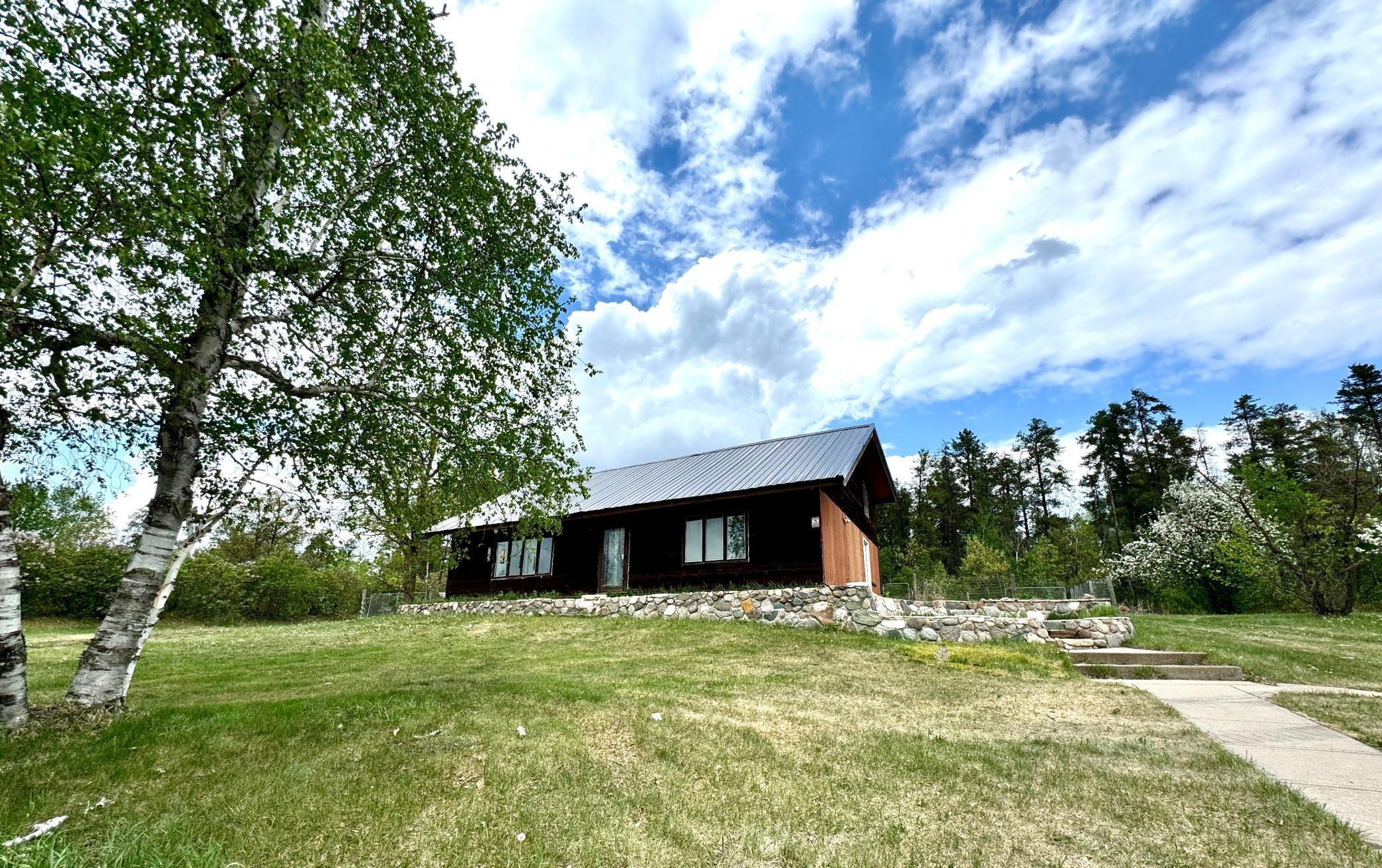 56279 350th Street Property Photo 1