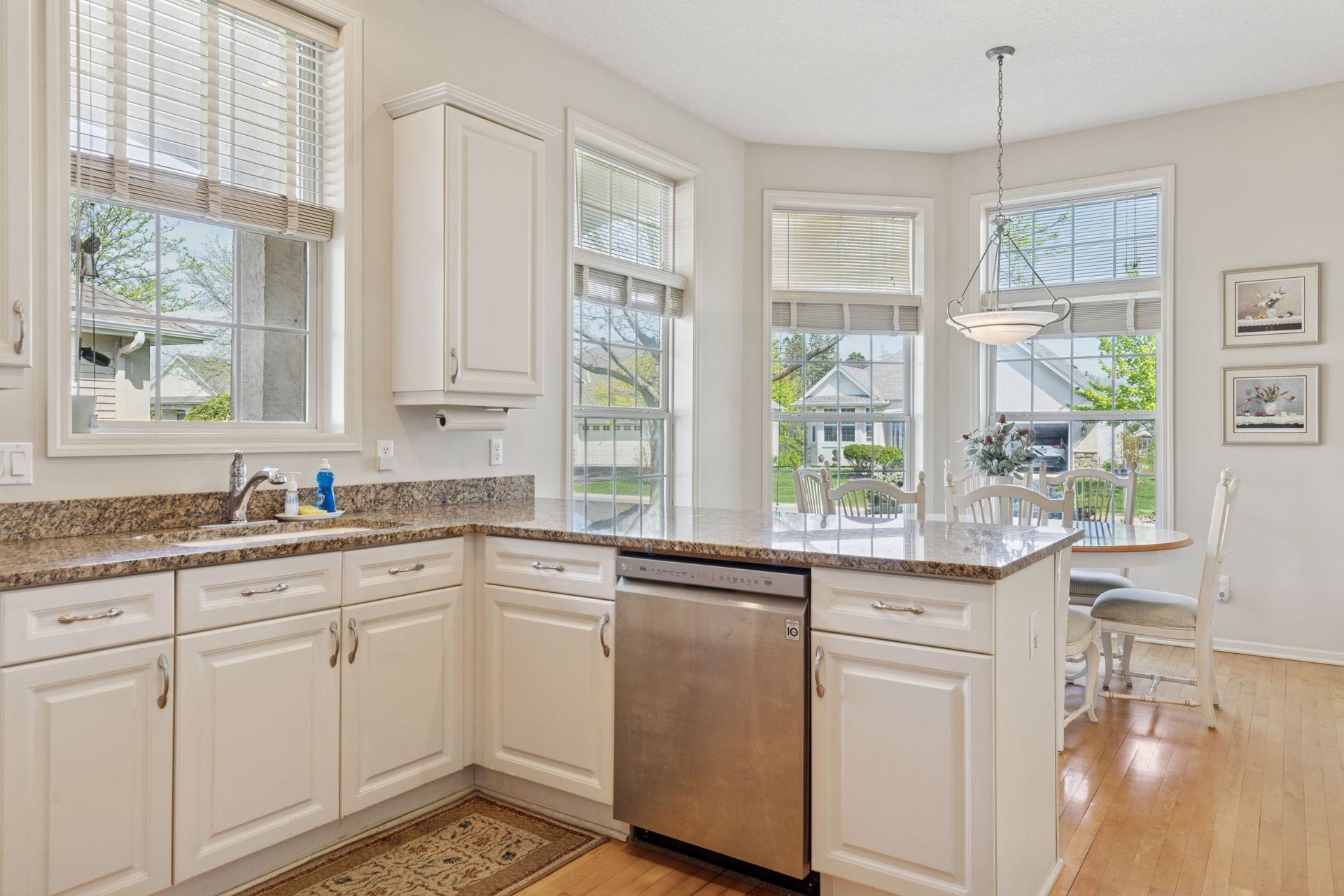 4555 Jewel Lane Property Photo 8