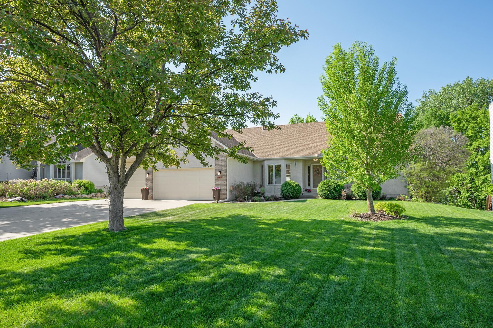 1059 Bluff Pass Property Photo 1