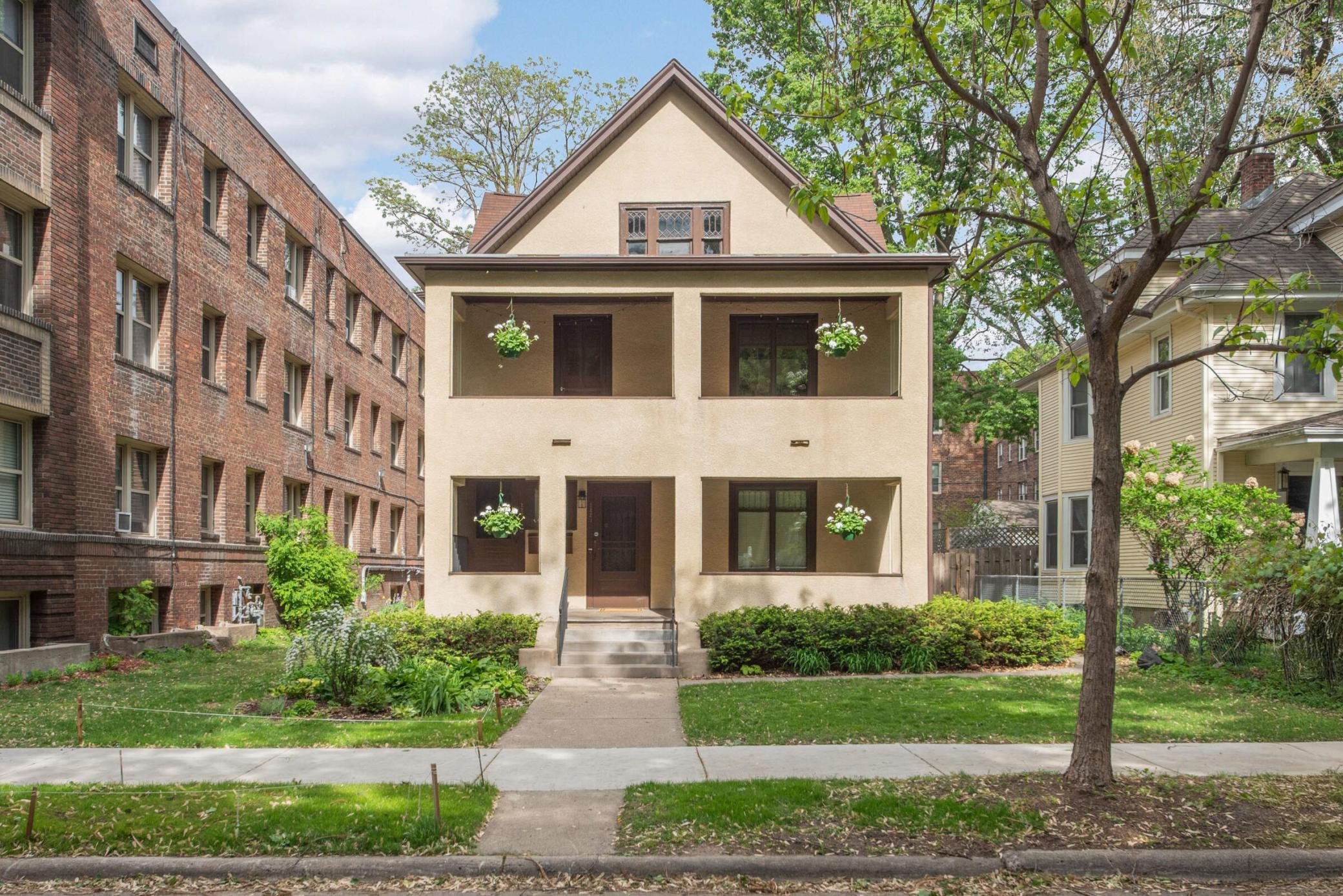 2227 Garfield Avenue Property Photo