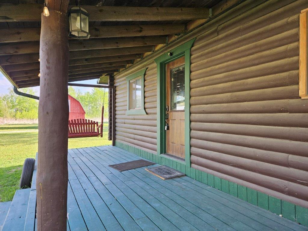 27762 330th Street Property Photo