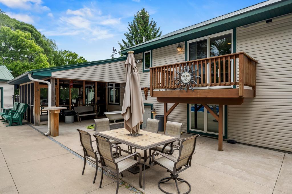 2511 Carver Avenue E Property Photo 4
