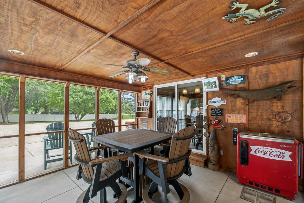 2511 Carver Avenue E Property Photo 5