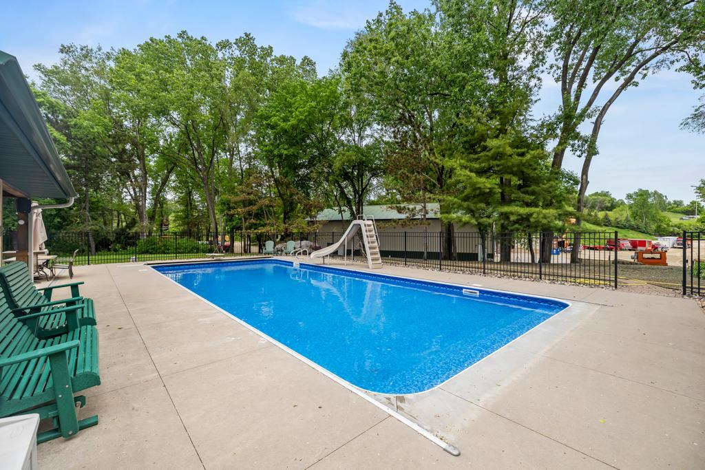 2511 Carver Avenue E Property Photo 9
