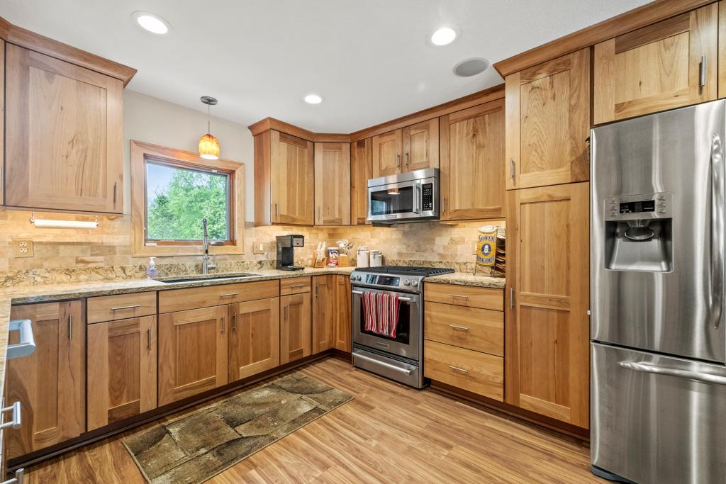 2511 Carver Avenue E Property Photo 13