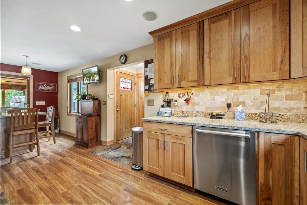 2511 Carver Avenue E Property Photo 17