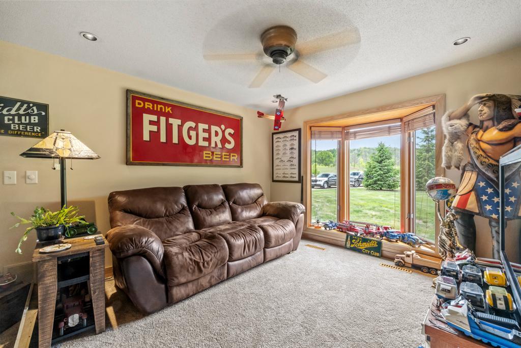 2511 Carver Avenue E Property Photo 18