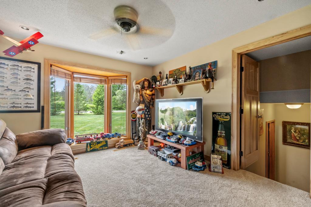 2511 Carver Avenue E Property Photo 20